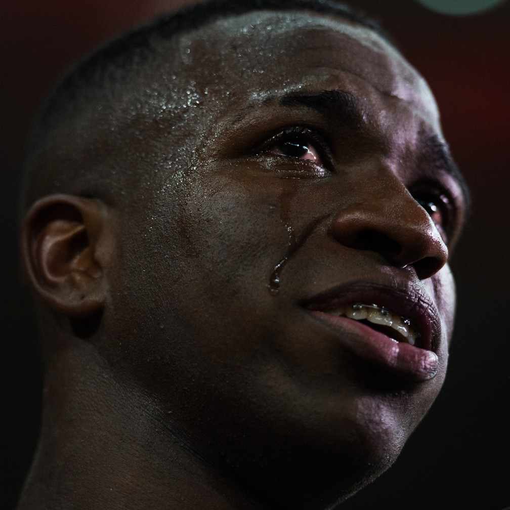 L&aacute;grimas marcaram a prov&aacute;vel &uacute;ltima partida de Vinicius no Maracan&atilde; (Foto: Flavio Florido)