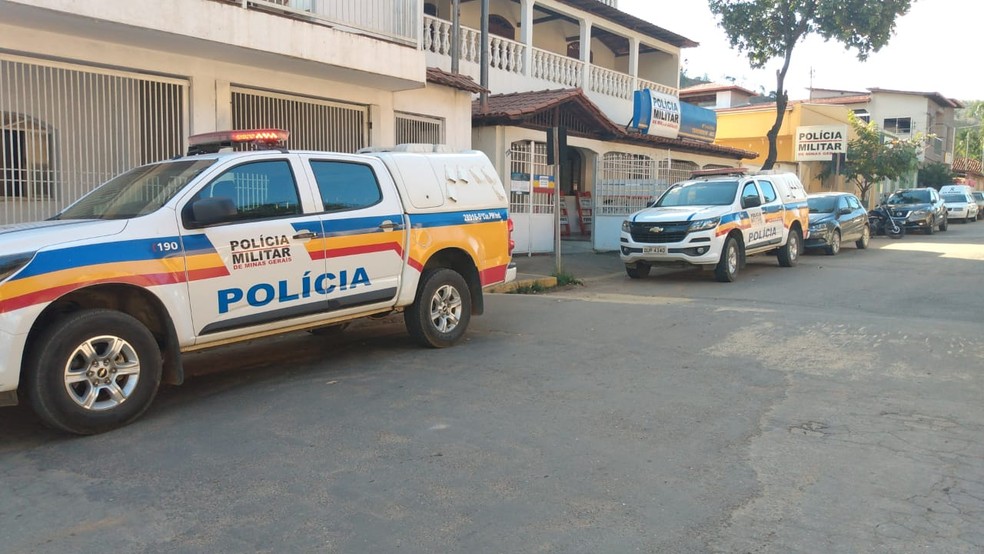 Polícia prendeu cinco pessoas e um adolescente foi detido após explosão de caixa eletrônico — Foto: Polícia Militar/Divulgação