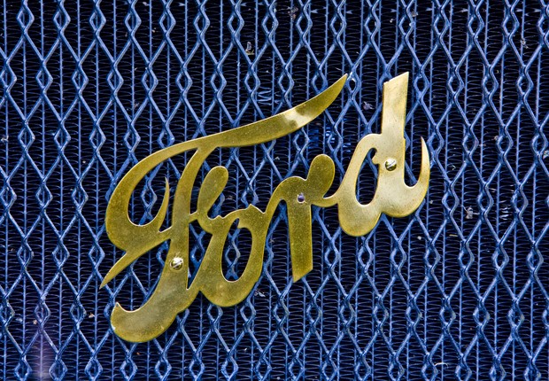 Slogan da Ford em fachada de prédio. (Foto: Diane D Miller via Getty Images)