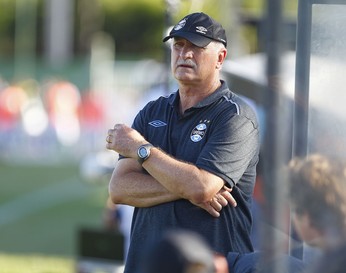 Felipão saúda área mista no Gre-Nal e planeja jantar com rival Diego Aguirre