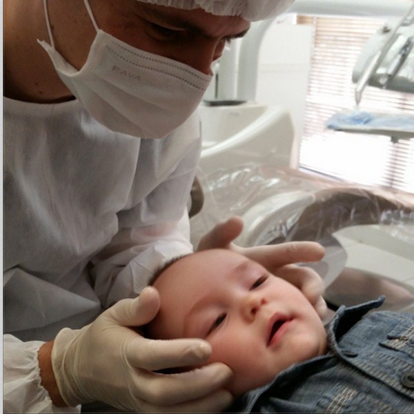 Alexandre Jr vai ao dentista (Foto: Reprodução/Instagram)