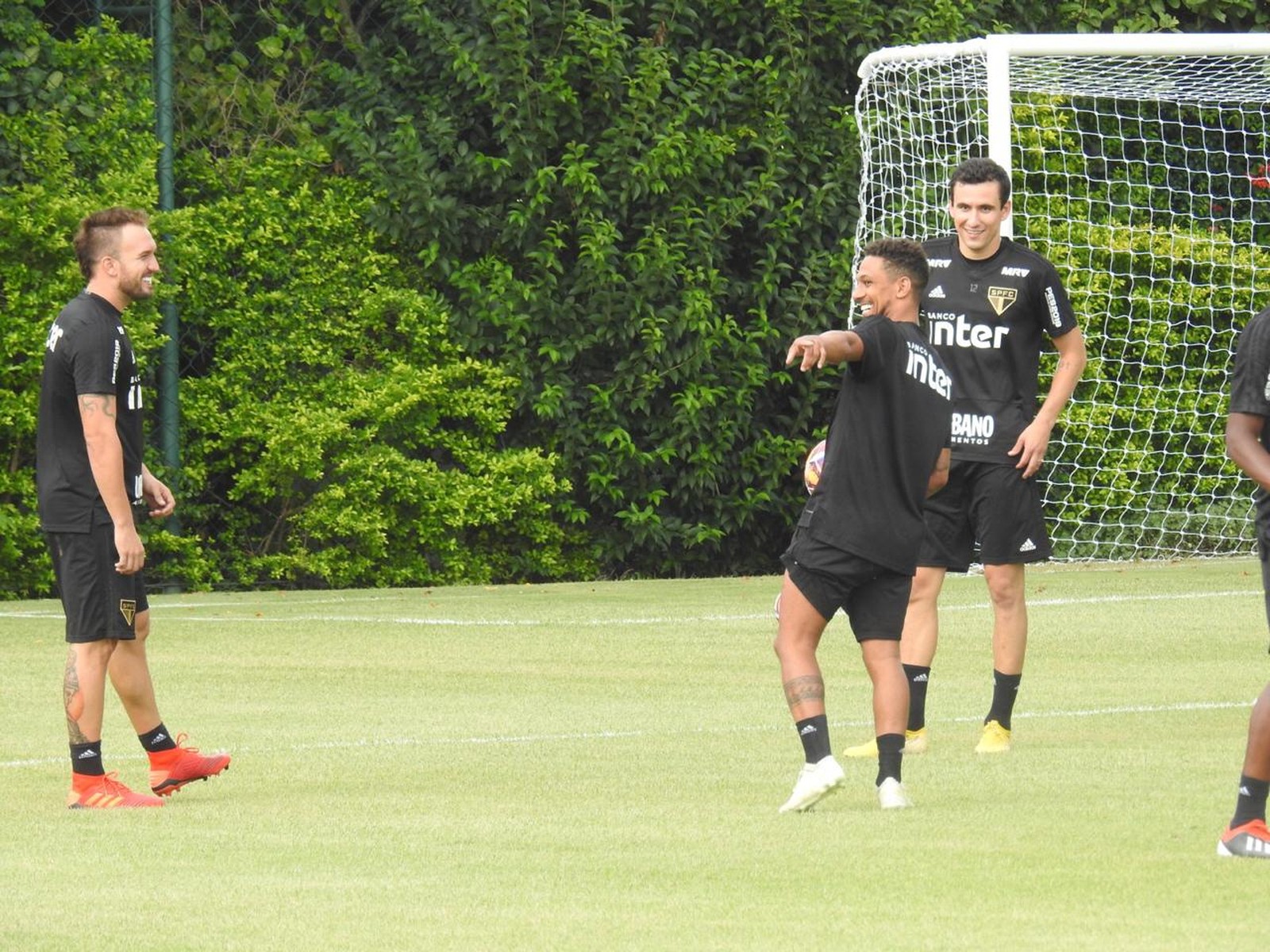 Com caras novas, São Paulo se reapresenta e faz primeiro treino em 2019 sob o comando de Jardine