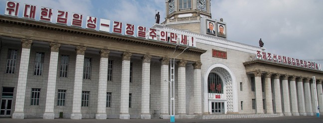 Estação de trem de Pyongyang fica deserta depois do lockdown — Foto: KIM WON JIN / AFP