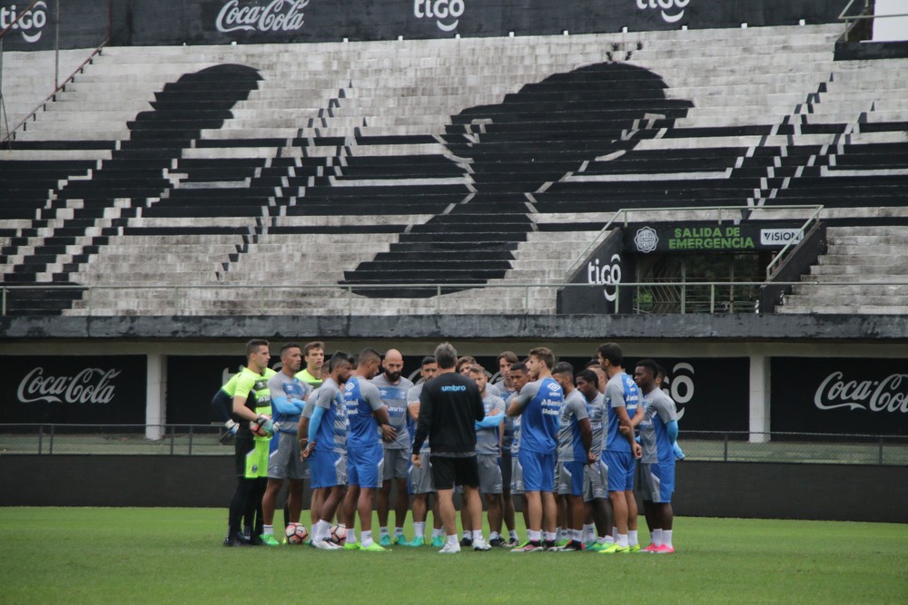 Grêmio esvazia calendário e ganha tempo para se reestruturar antes do Brasileiro