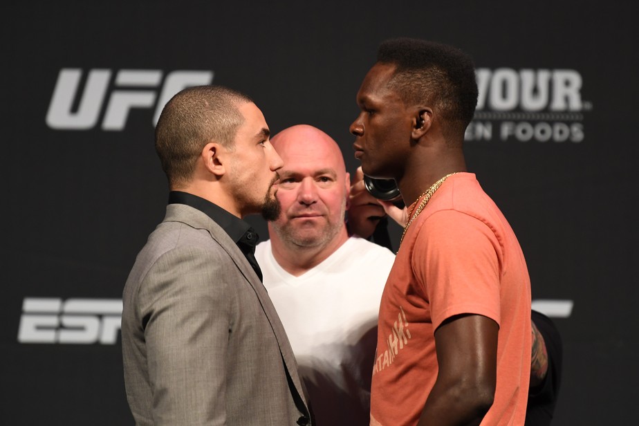 Adesanya Mostra Irritacao Com Meme Publicado Por Whittaker E Detona Campeao Linear Dos Medios Combate Sportv