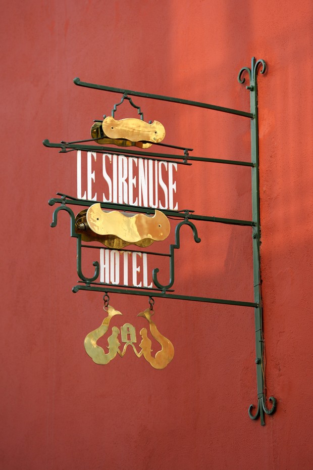 Plantas são as estrelas deste hotel de luxo (Foto: Le Sirenuse/Divulgação )