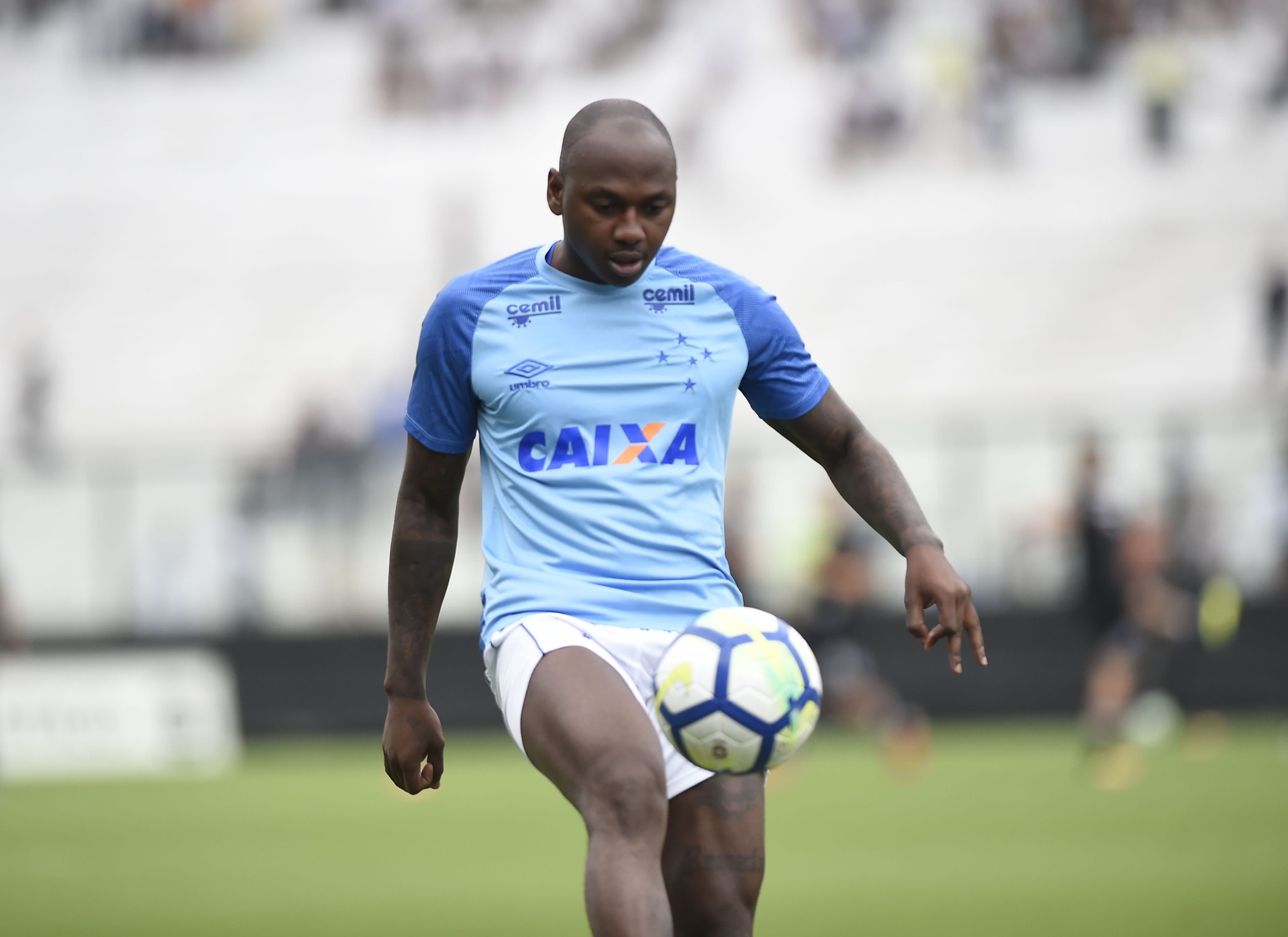 Suspenso, Sassá é liberado de treinos do Cruzeiro para resolver problemas pessoais