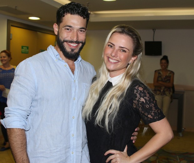 O casal Pedro Moutinho e Natallia Rodrigues (Foto: Thiago Duran/AgNews)