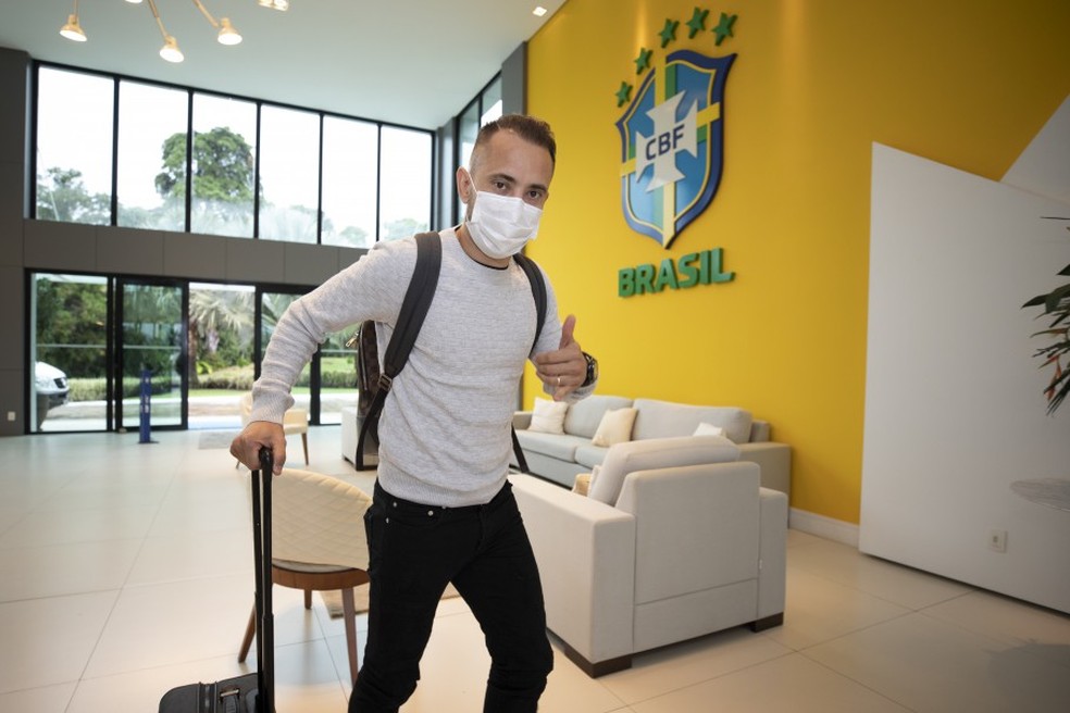 Everton Ribeiro, do Flamengo, na Granja Comary — Foto: Lucas Figueiredo/CBF