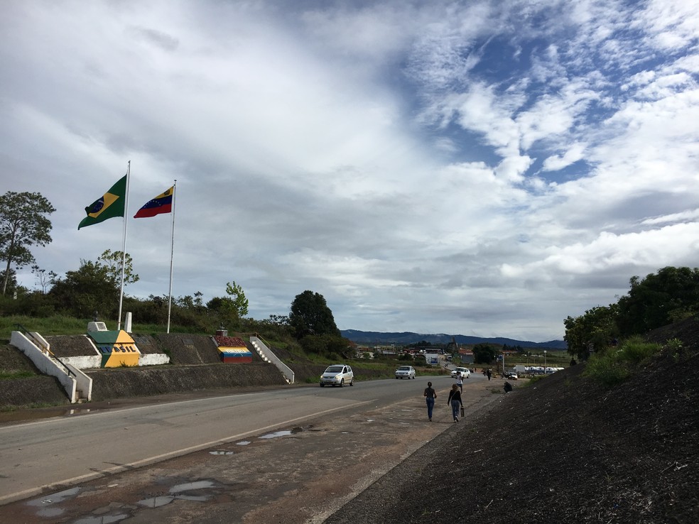 Fronteira entre os dois países fica a mais de 200 Km da capital Boa Vista  (Foto: Emily Costa/G1 RR/Arquivo )