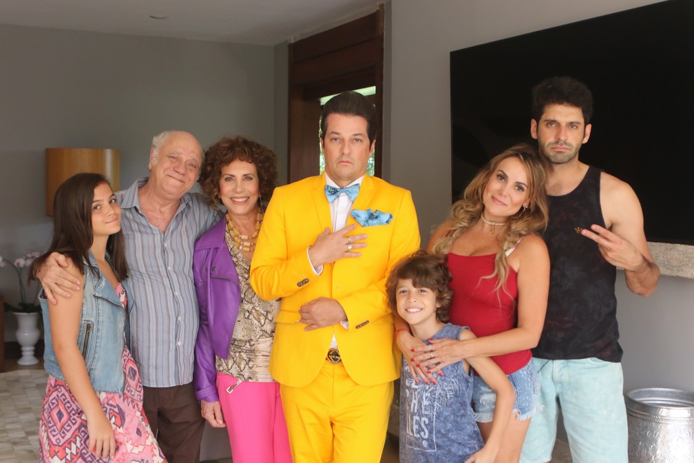 Marcelo Serrado em cena de 'Crô - Em Família' (Foto: Divulgação)