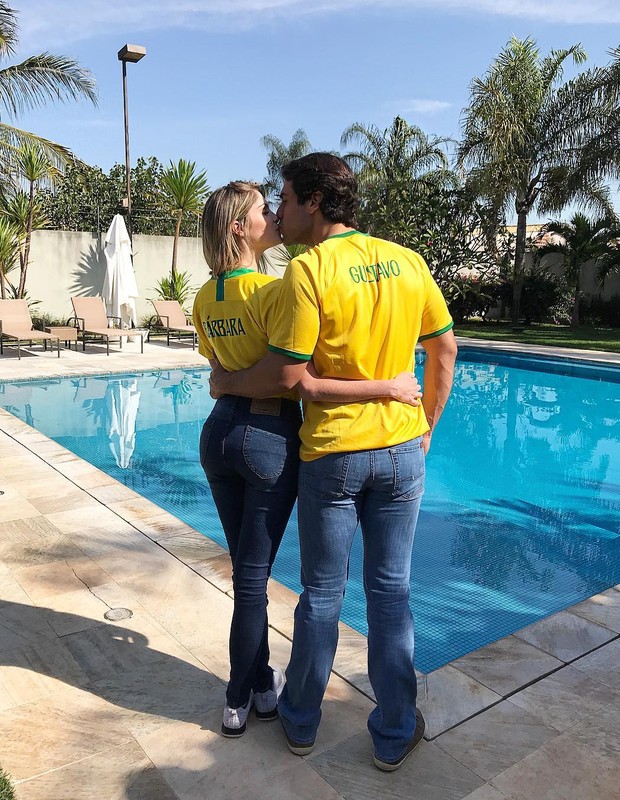 Bárbara Evans e o namorado (Foto: Reprodução/Instagram)