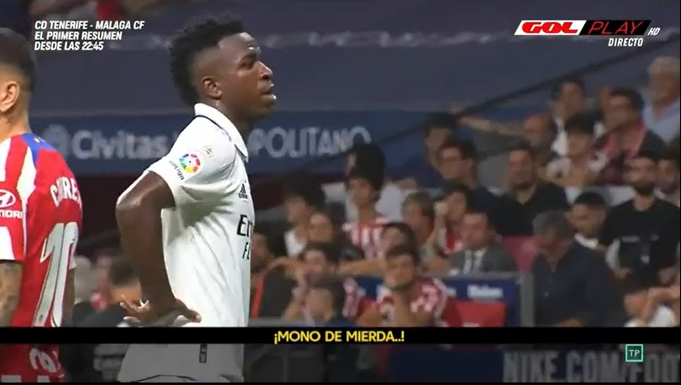 Torcedores do Atlético chamam Vinicius Junior de macaco de m... em clássico
