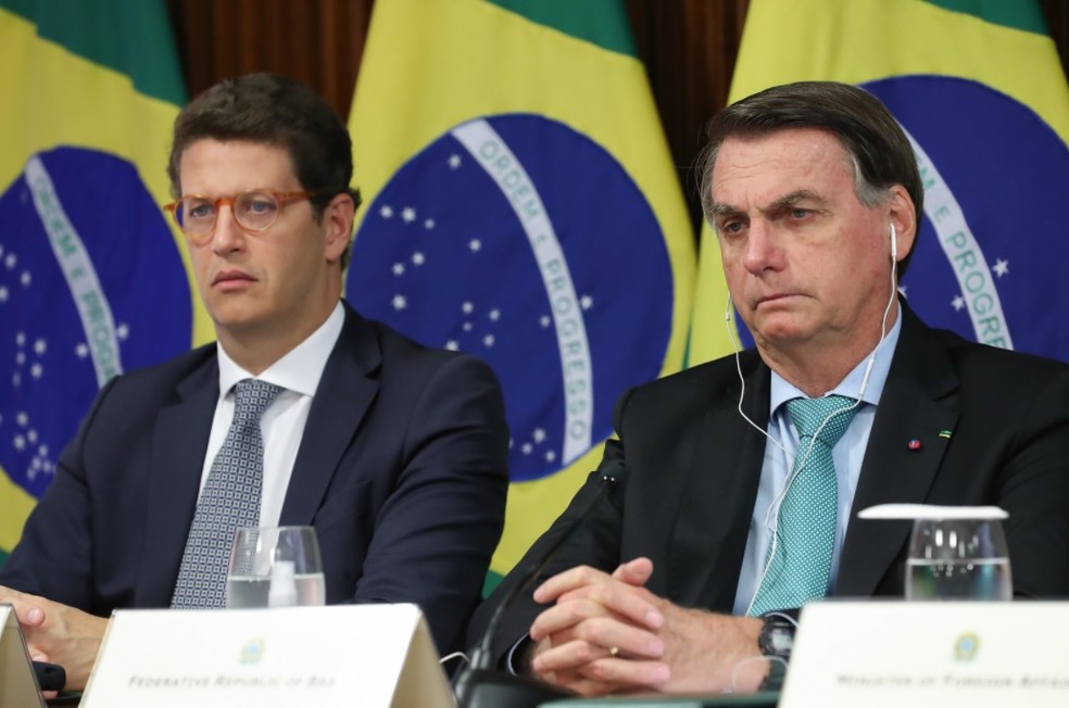 Presidente Jair Bolsonaro participa da Cúpula de Líderes sobre o Clima acompanhado do ministro Ricardo Salles (Meio Ambiente) — Foto: Marcos Corrêa/PR