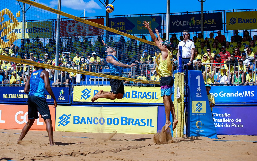 Disputa do Qualifyng neste domingo (31), em Campo Grande  — Foto: Wander Roberto/Inovafoto/CBV