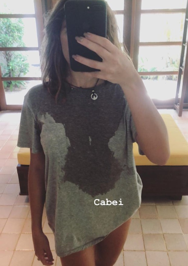 Mariana Goldfarb Mostra Camiseta Molhada Após Malhar Vogue Gente
