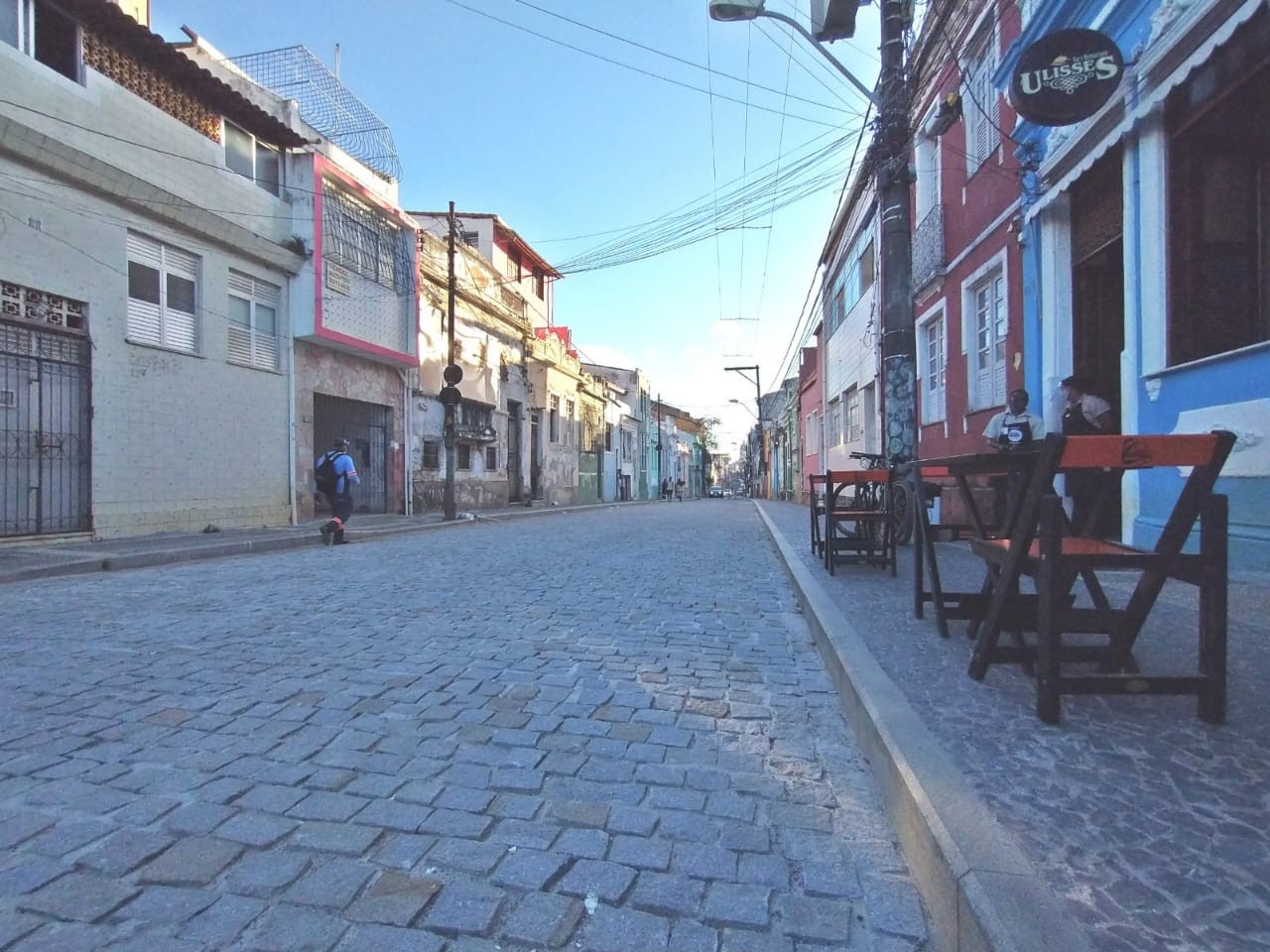 Com 'passagens' por Barra e Rio Vermelho, boemia itinerante faz do Santo Antônio Além do Carmo o novo point de Salvador 