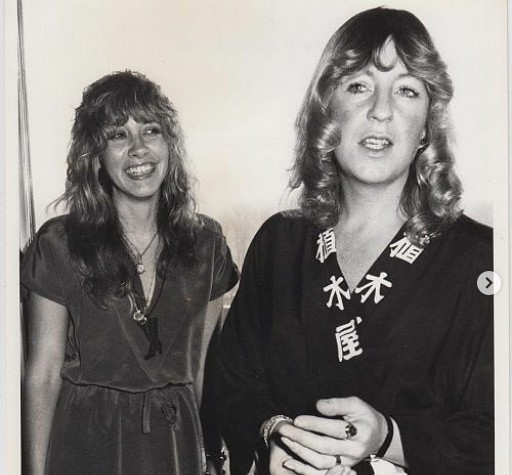 As cantoras Stevie Nicks e Christine McVie, do conjunto Fleetwood Mac  (Foto: Instagram)