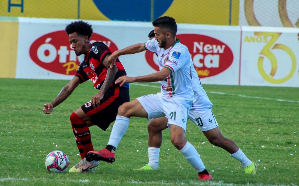 Sousa e Campinense jogaram tr�s vezes nos �ltimos sete dias � Foto: Samy Oliveira / Campinense