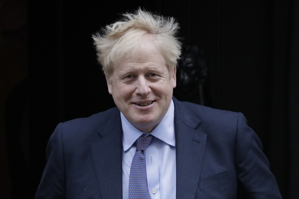 Reino Unido: Boris Johnson volta ao governo nesta segunda pressionado para  anunciar novas medidas sobre confinamento | Mundo | G1