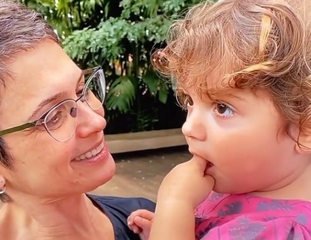 Sandra Annenberg posta foto da neta Sara (Foto: Reprodução/Instagram)