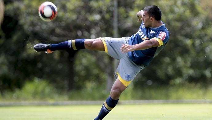 Com Ramón Ábila no ataque, Cruzeiro  está pronto para encarar o Uberlândia