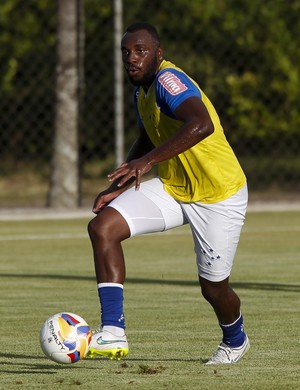 Marcelo Oliveira saca Paulo André e mantém zaga com Léo e Manoel