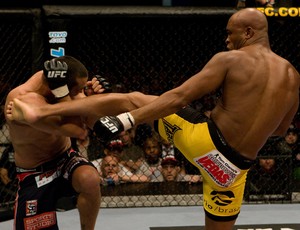 andersonsilva-danhenderson-get.jpg
