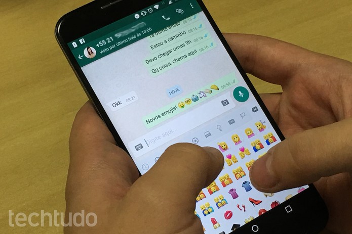 WhatsApp ganha novos emojis no Android (Foto: Luana Marfim/TechTudo)