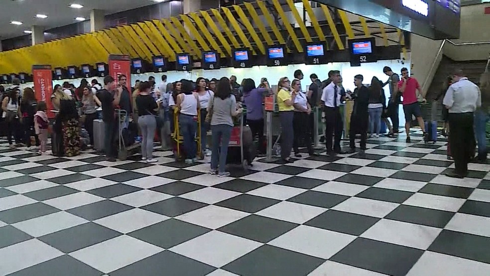 Saguão do Aeroporto de Congonhas nesta sexta-feira (Foto: Reprodução/TV Globo)