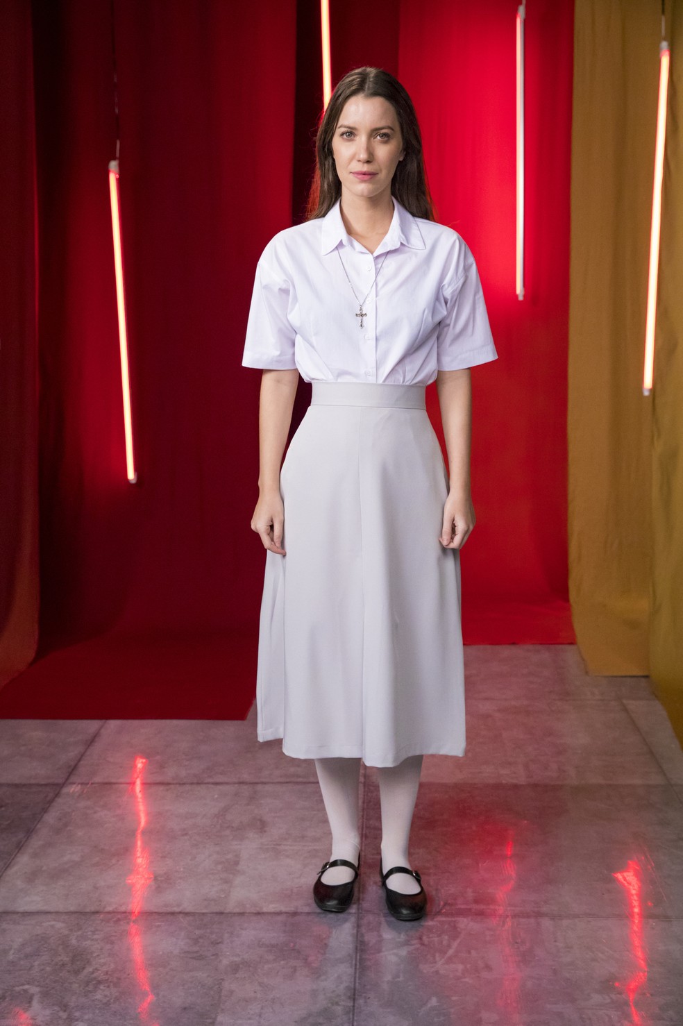 Em 'A Dona do Pedaço', Nathalia Dill vive a noviça Fabiana, irmã de Vivi (Paolla Oliveira) — Foto: TV Globo/João Cotta