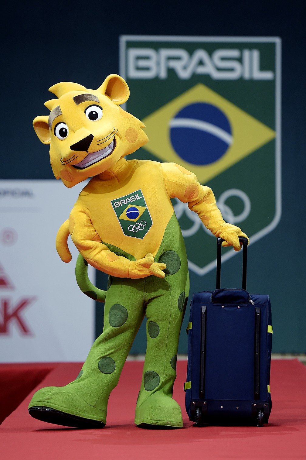 Time Brasil Apresenta Uniformes Olimpicos A 50 Dias De Toquio 2020 Arivaldo Maia