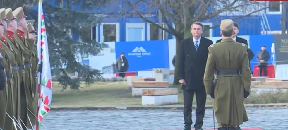 Bolsonaro durante cerimônia em Budapeste, na Hungria, em 17 de fevereiro de 2022 — Foto: Reprodução/GloboNews