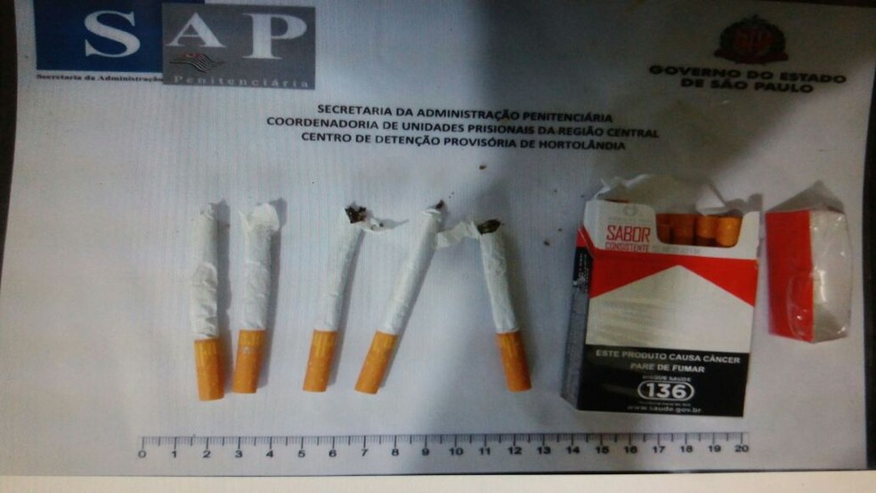 Maço de cigarro apreendido com visitante no CDP de Hortolândia em 2017 tinha maconha dentro (Foto: SAP/Divulgação)