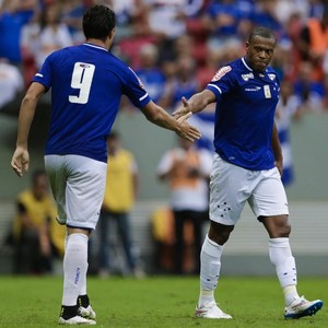 Queda no valor oferecido pela Caixa dificulta acerto do Cruzeiro com banco