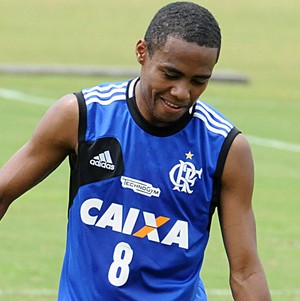 Chineses assediam Elias, e pai sugere ao Fla papo olho no olho em Lisboa