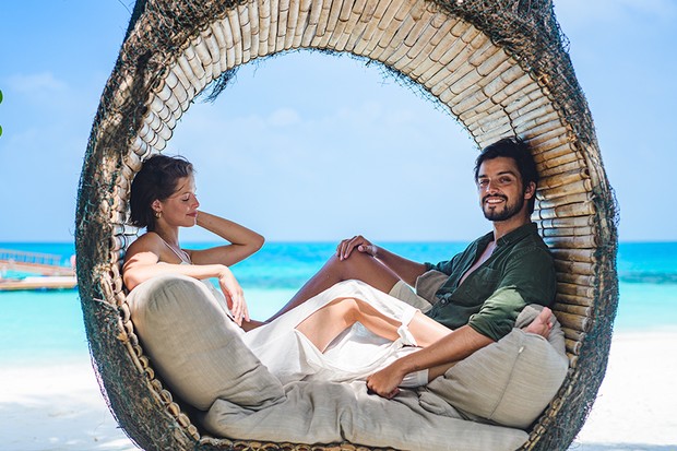 Agatha Moreira e Rodrigo Simas de férias nas Maldivas (Foto: Lux Resorts and Hotels Maldivas/ Divulgação)