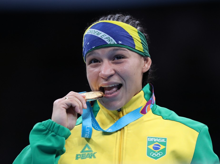 Ajuda Do Pai E Treino Com Homens Conheca Bia Ferreira A Brasileira Campea Mundial De Boxe Boxe Ge