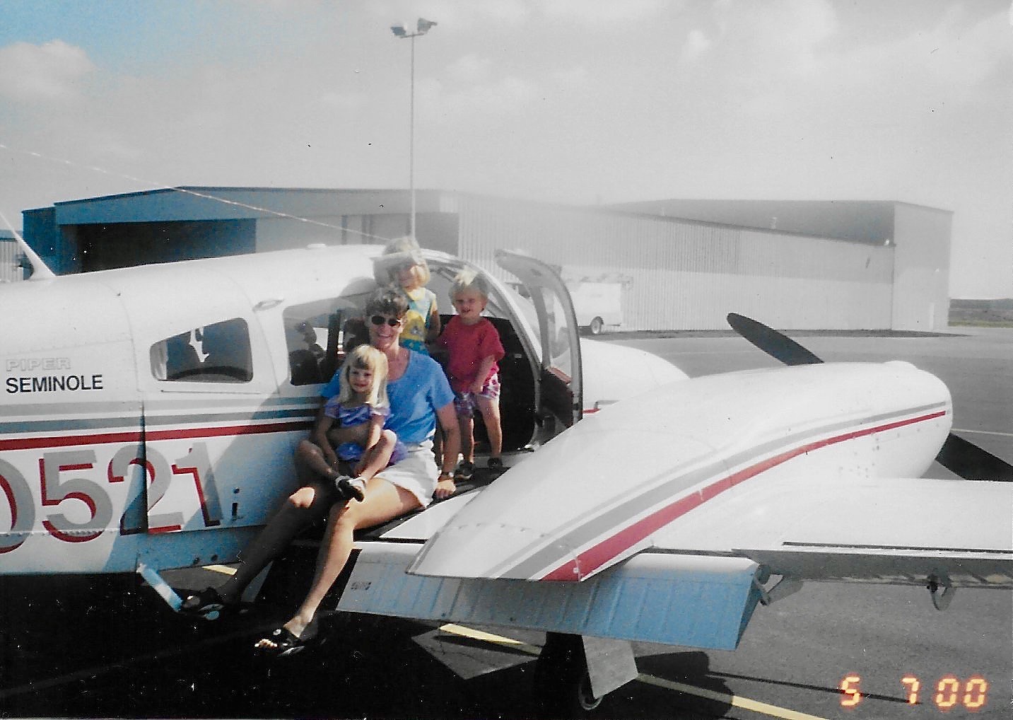 Mãe e filha realizam 1º voo da história como pilotas de companhia aérea dos EUA (Foto: reprodução/Southwest Airlines)