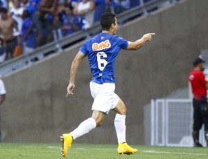 Cruzeiro repete duelo de 2004 e tem início arrasador contra o Botafogo