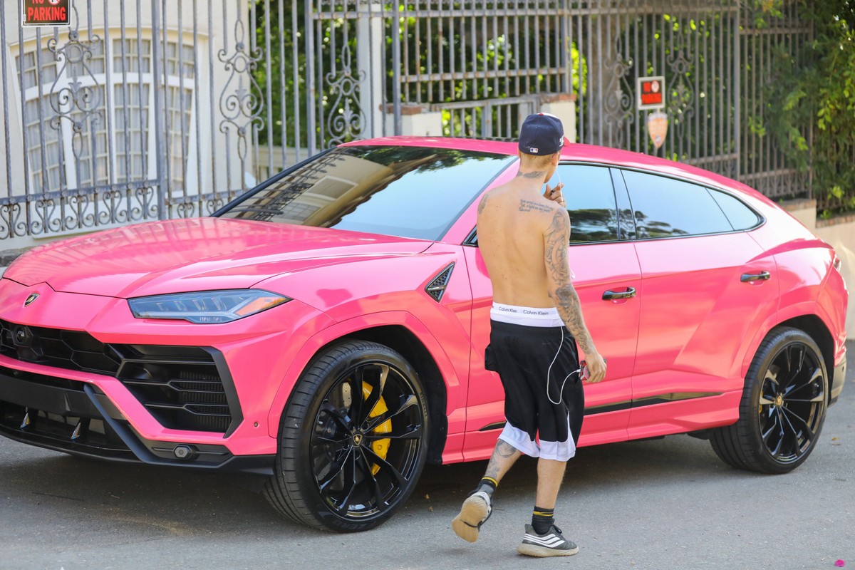 With a pink Lamborghini, Justin Bieber caught the attention of the paparazzi in the US |  Entertainment