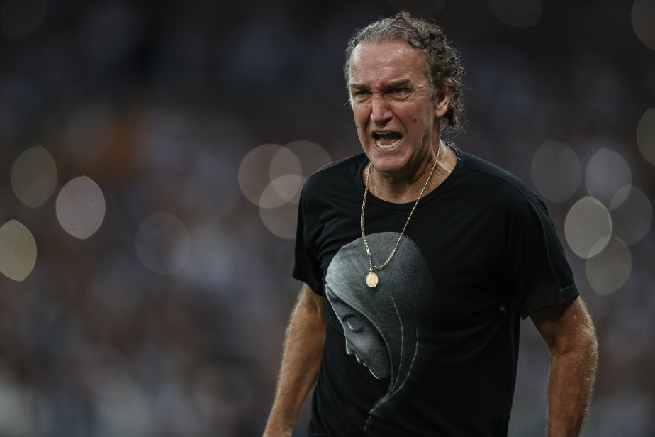 Advogado su&iacute;&ccedil;o diz que v&iacute;tima reconheceu Cuca como estuprador | Esporte |  extra