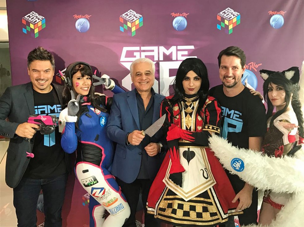 Roberto Medina (ao centro) apresentou o 'GameXP' nesta terça-feira (4) (Foto: Matheus Rodrigues/G1)