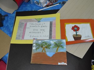 Pinturas feitas pelos pacientes serão expostas em Sarau (Foto: John Pacheco/G1)