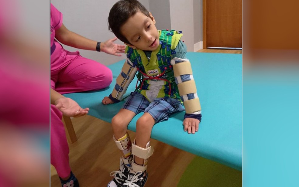 FamÃ­lia de Orlando Fortunato faz campanha para conseguir tratamento no exterior â Foto: Anna Gabriela Fortunato/Arquivo Pessoal