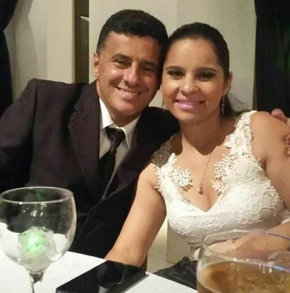 PolÃ­cia diz que Danielle Reis de Souza Siman, de 36 anos, mandou matar o comerciante Geraldo Jamil Siman Moreira â€” Foto: Facebook/ReproduÃ§Ã£o