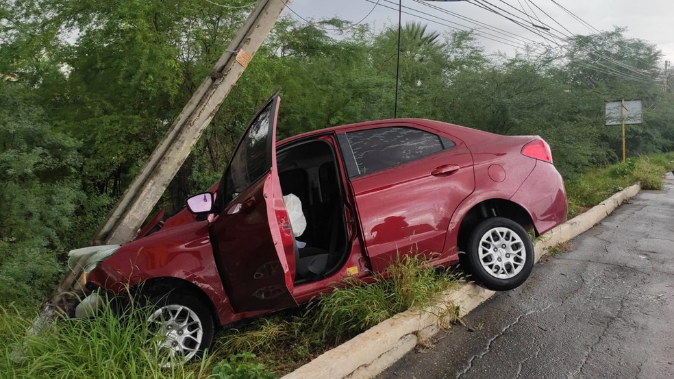 Apesar da gravidade, motorista não teve ferimentos.  — Foto: Isaiana Santos / Intertv Costa Branca