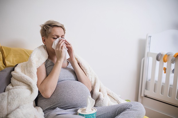 Gripe e resfriado na gravidez (Foto: Getty Images/Dusanmanic)