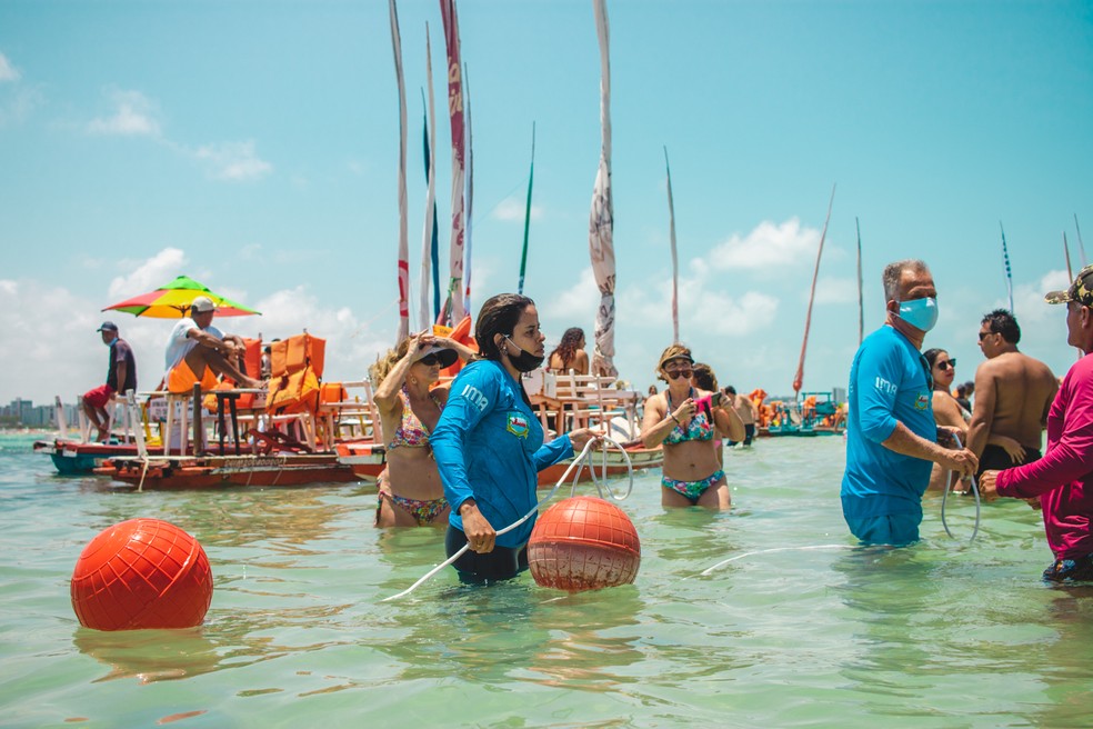 Piscinas Naturais Da Pajucara Em Maceio Recebem Novas Boias De Sinalizacao E Equipamentos De Protecao Ao Meio Ambiente Alagoas G1
