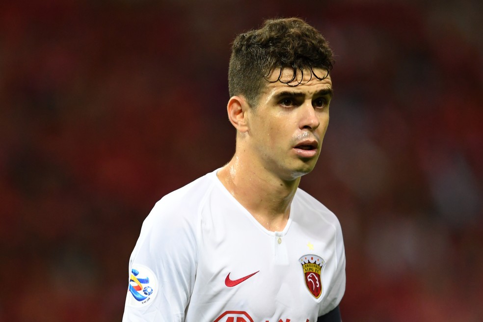 Oscar tem contrato com o Shanghai até o fim de 2024 — Foto: Getty Images